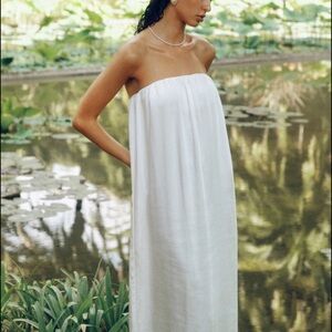 Elegant White REFORMATION Strapless Dress